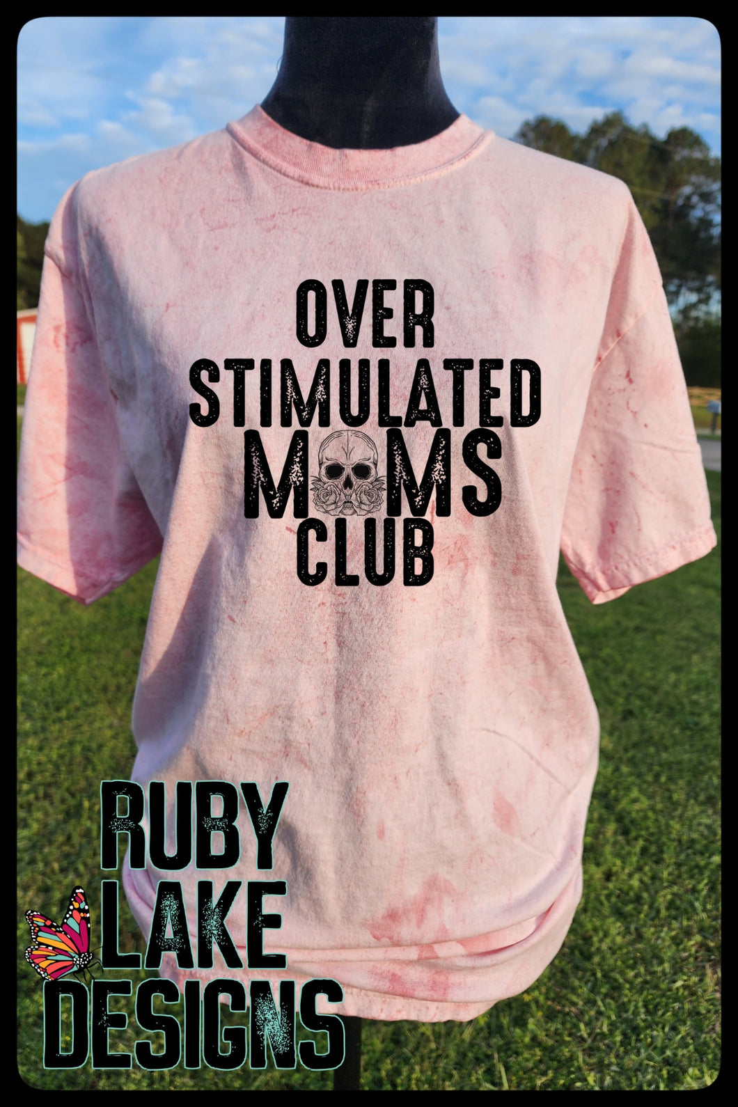 OVERSTIMULATED MOMS CLUB GRAPHIC TEE